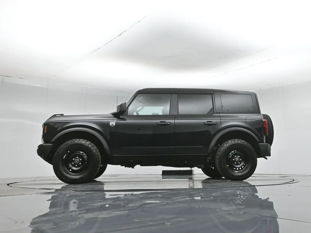 New 2026 Shadow Black Ford Big Bend image 4