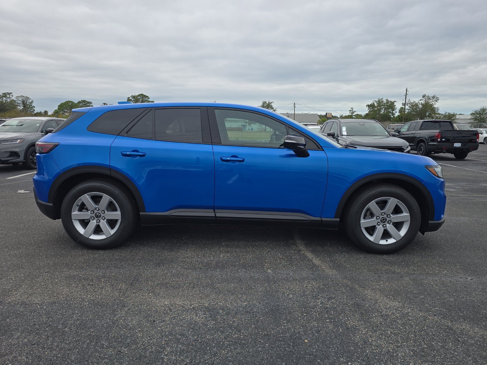 New 2026 Pacific Blue Metallic Honda EX image 3