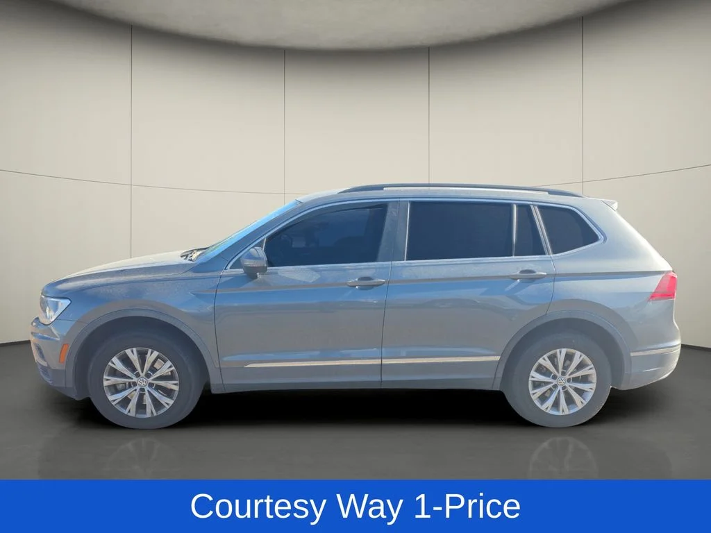 Used 2018 Gray Volkswagen 2.0T SE image 5