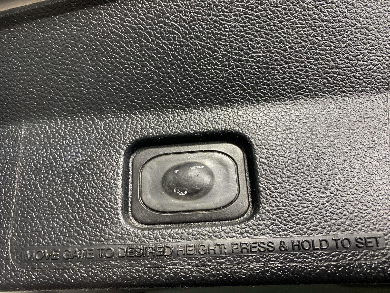 Used 2018 Ingot Silver Ford XLT image 27