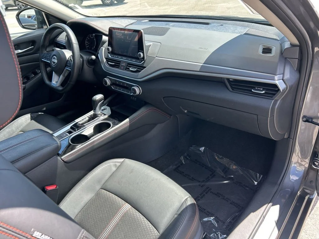 Used 2025 Gray Nissan 2.5 SR image 42