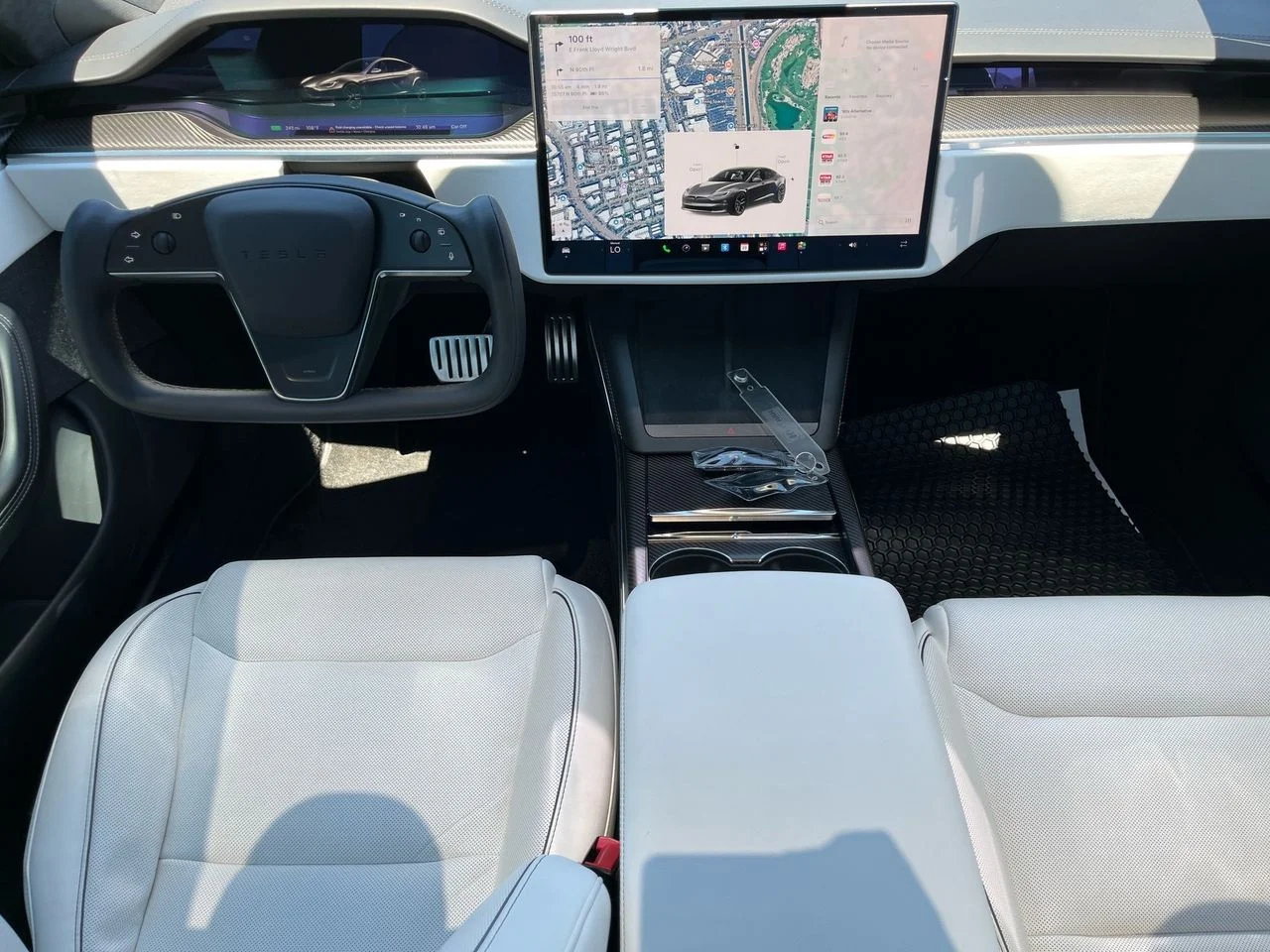 Used 2022 Midnight Silver Tesla Plaid image 12
