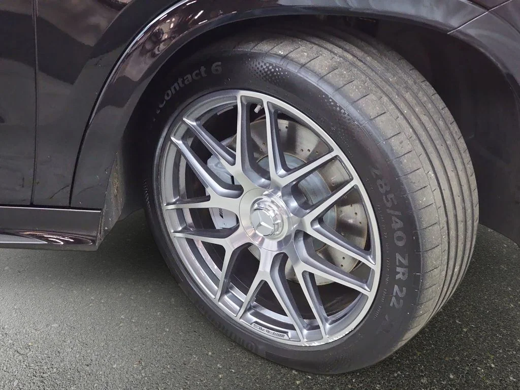 Used 2024 Obsidian Black Metallic Mercedes-Benz GLE 53 AMG® image 34