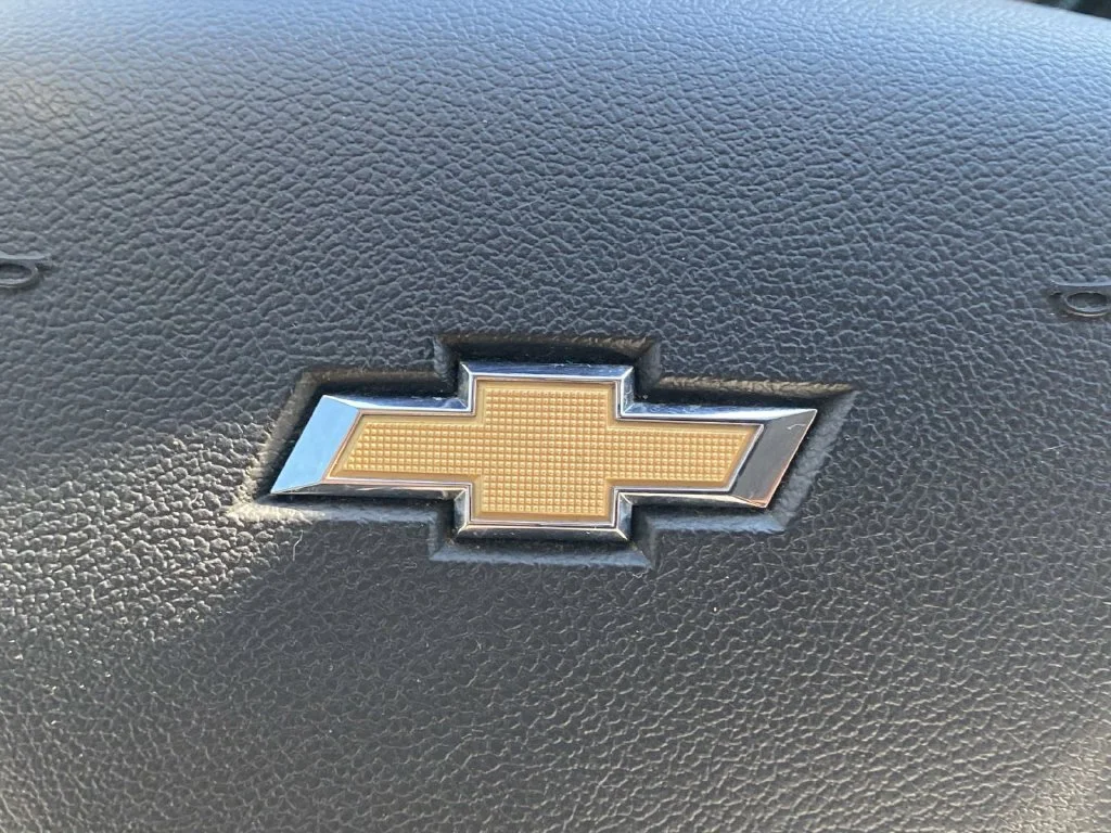 Used 2019 Blue Chevrolet LT image 31