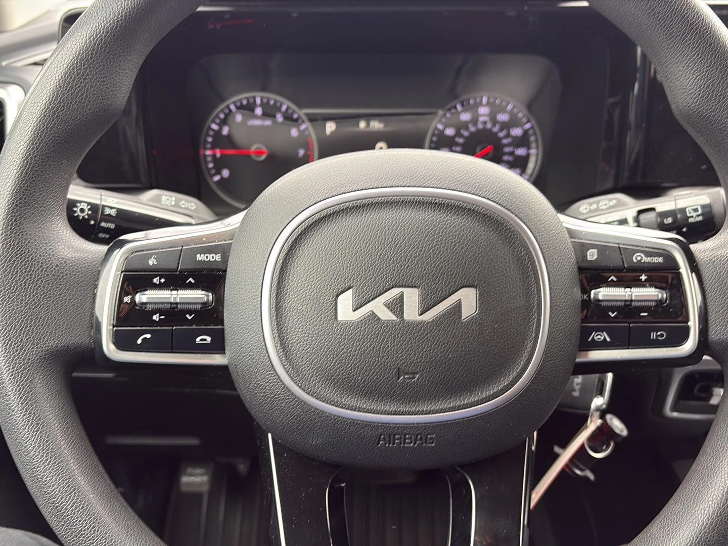 Used 2022 Gravity Gray Kia LX image 28