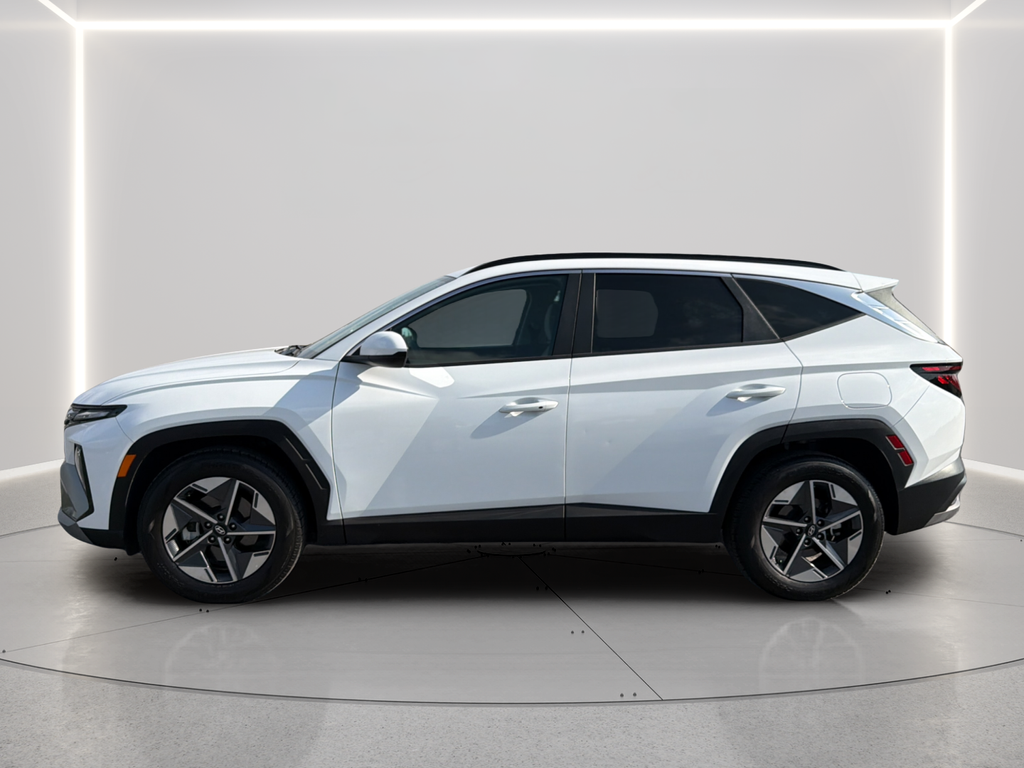 Used 2026 White Hyundai SEL image 13