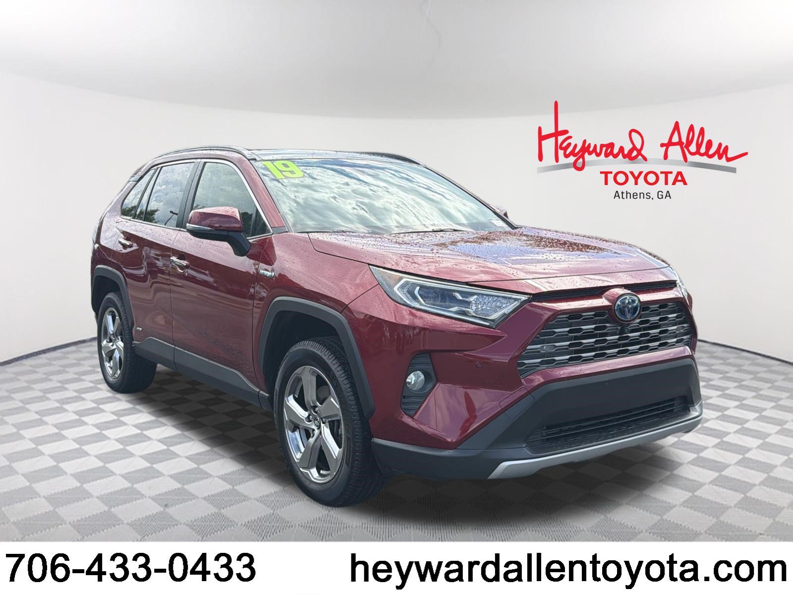 Used 2019 Pearl Toyota Limited image 1