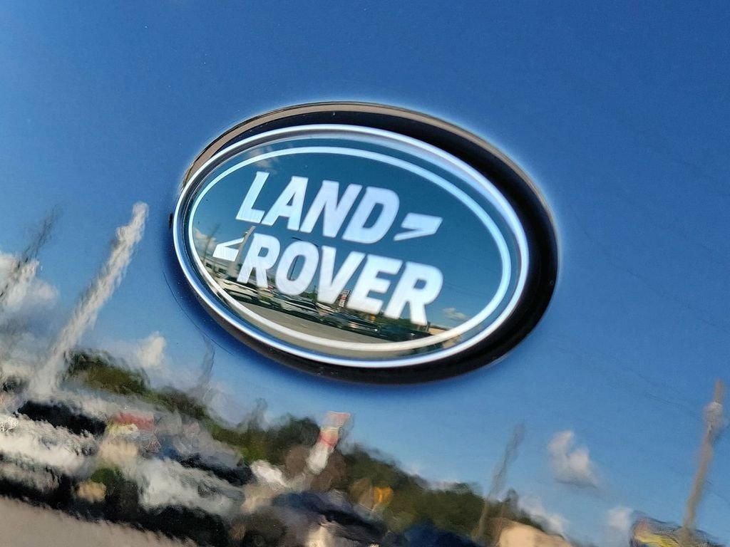 New 2026 Santorini Black LAND ROVER Gemini Edition image 10
