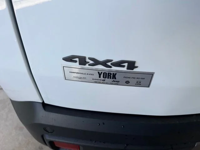 New 2026 Bright White Clearcoat Jeep Laredo image 9