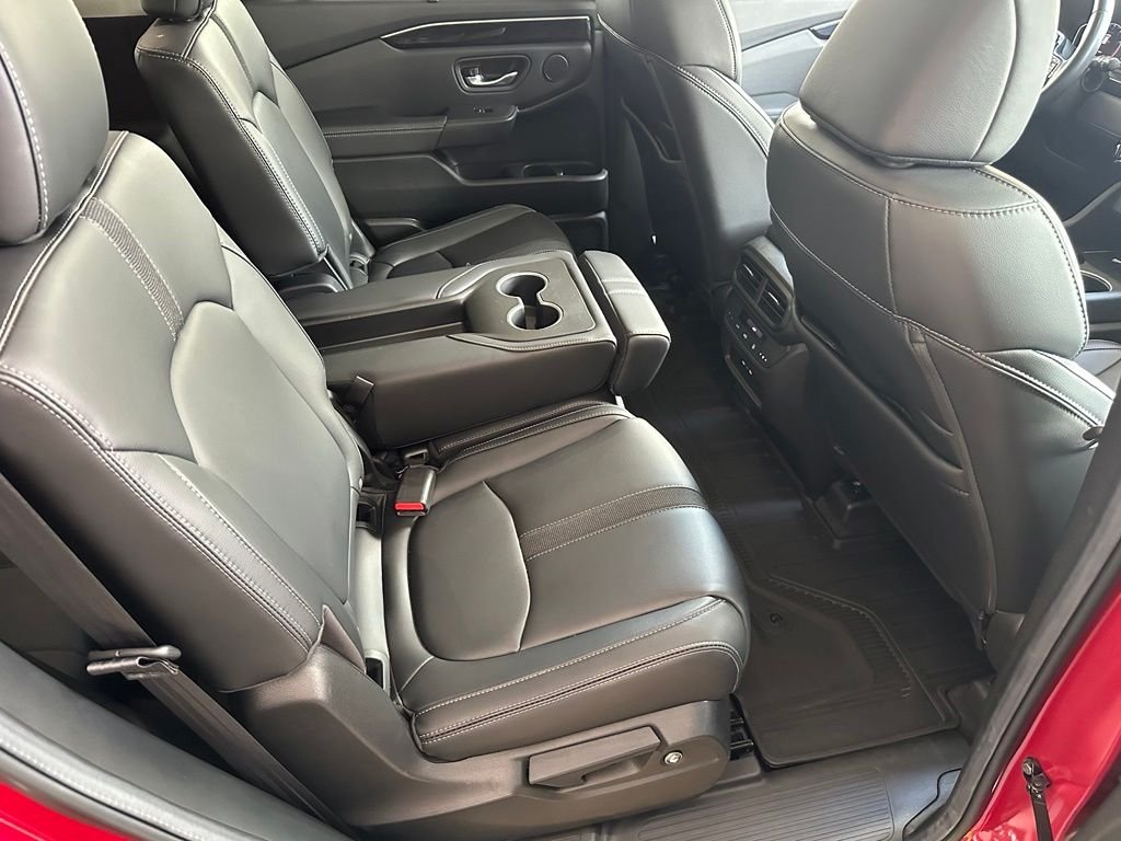 Used 2024  Honda Touring image 34