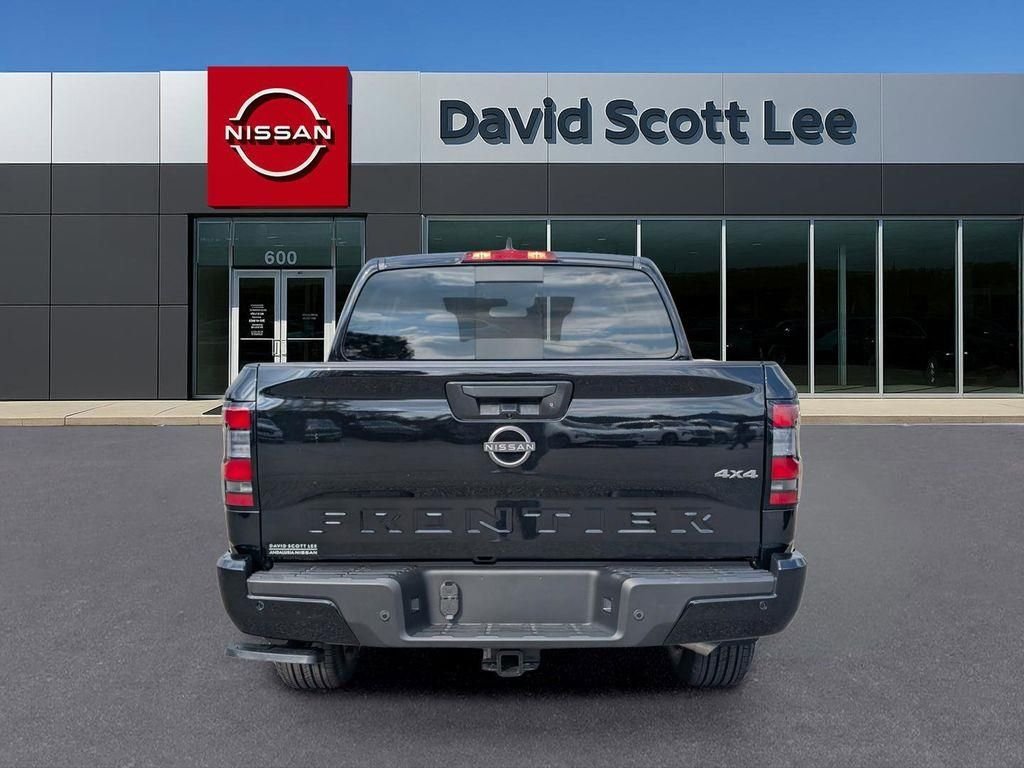 New 2026 Super Black Nissan Crew Cab SV image 7