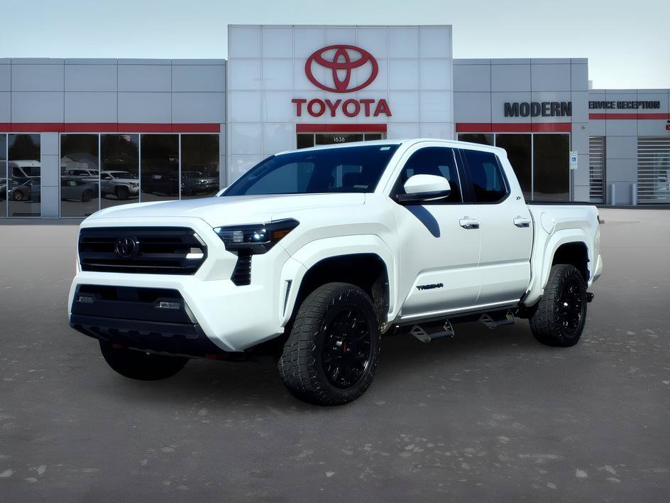 Used 2025 Ice Cap Toyota SR5 image 1