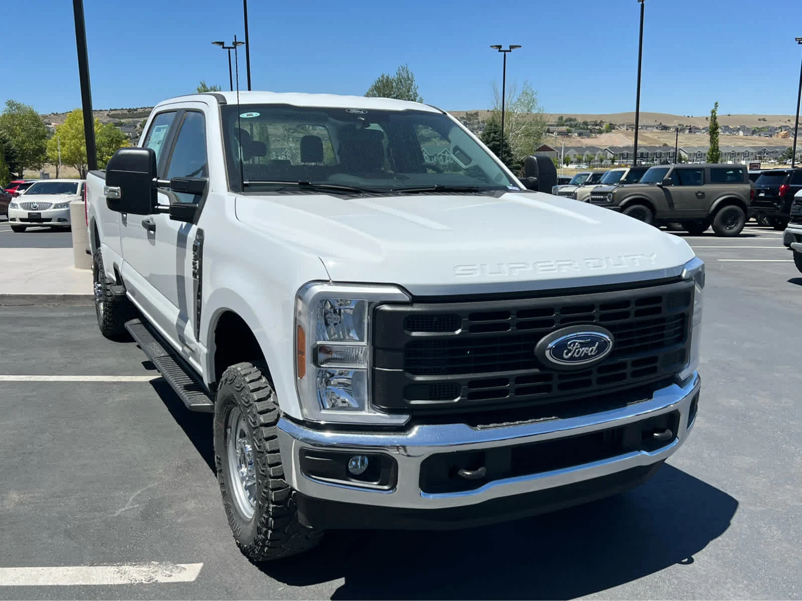 New 2026 Oxford White Ford XL image 4