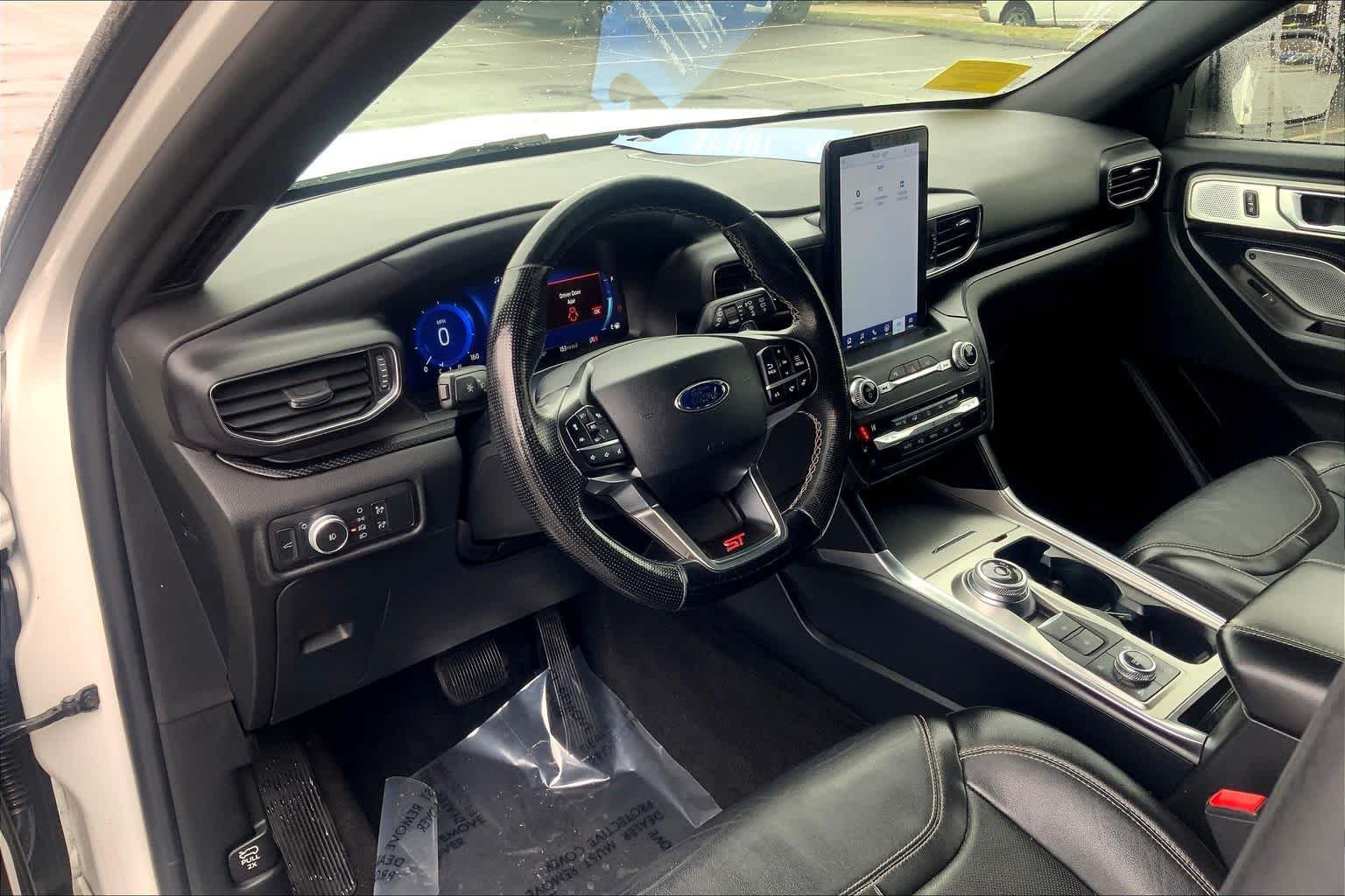 Certified Used 2020 Star White Metallic Tri-Coat Ford ST image 18