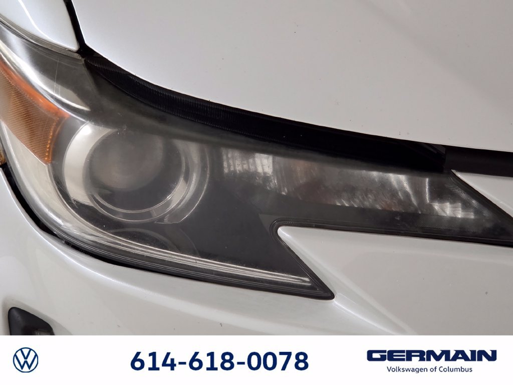Used 2015 White Scion Base image 15