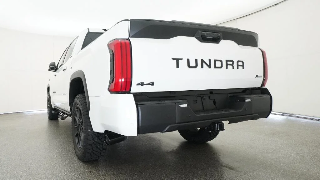 New 2025 Ice Cap Toyota SR5 image 3