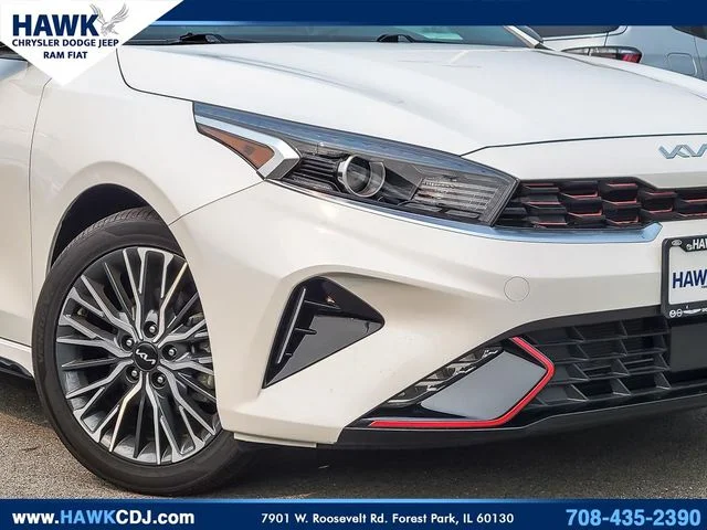 Used 2024 White Kia GT-Line image 3