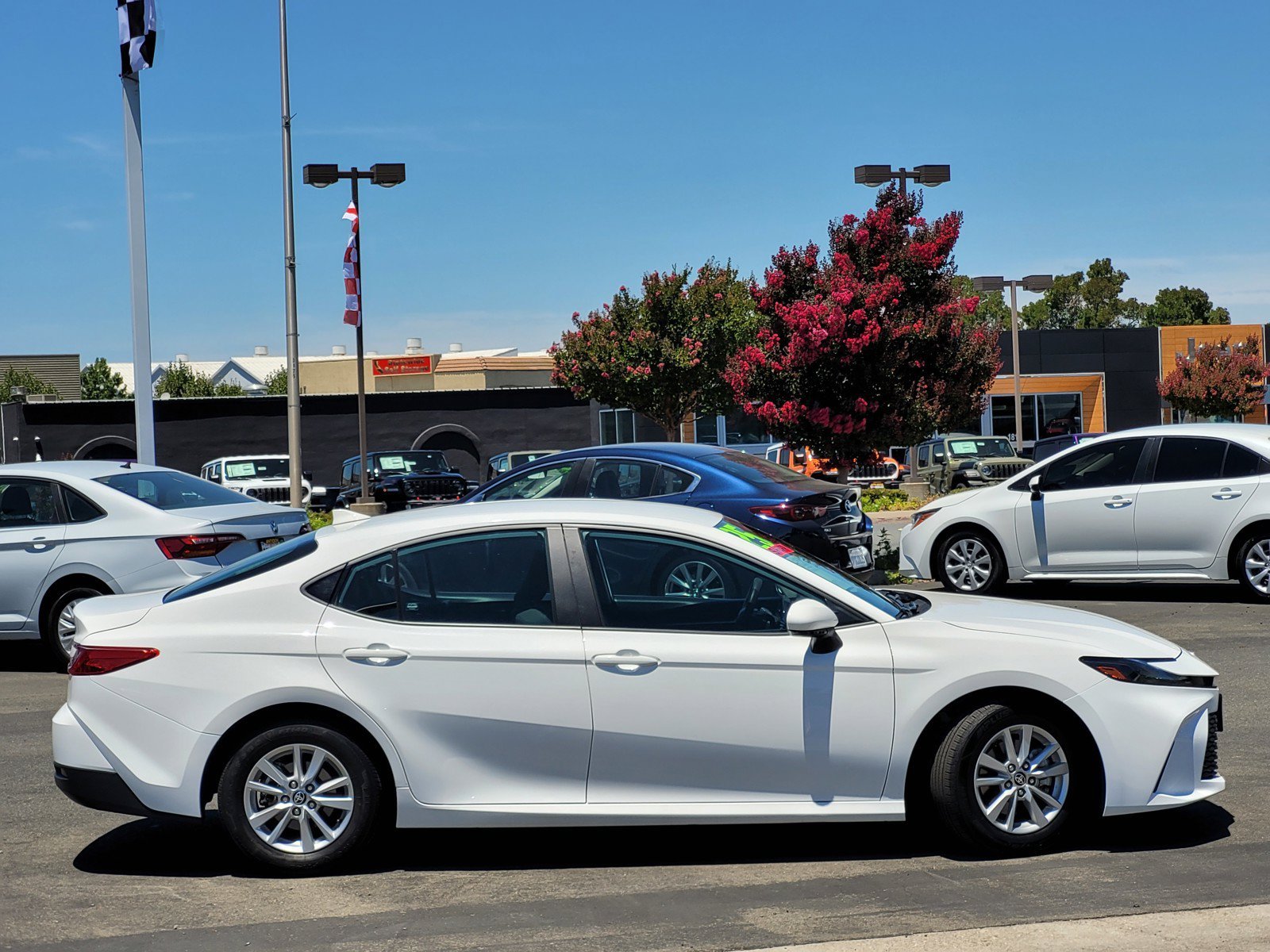 Used 2025 White Toyota  image 3