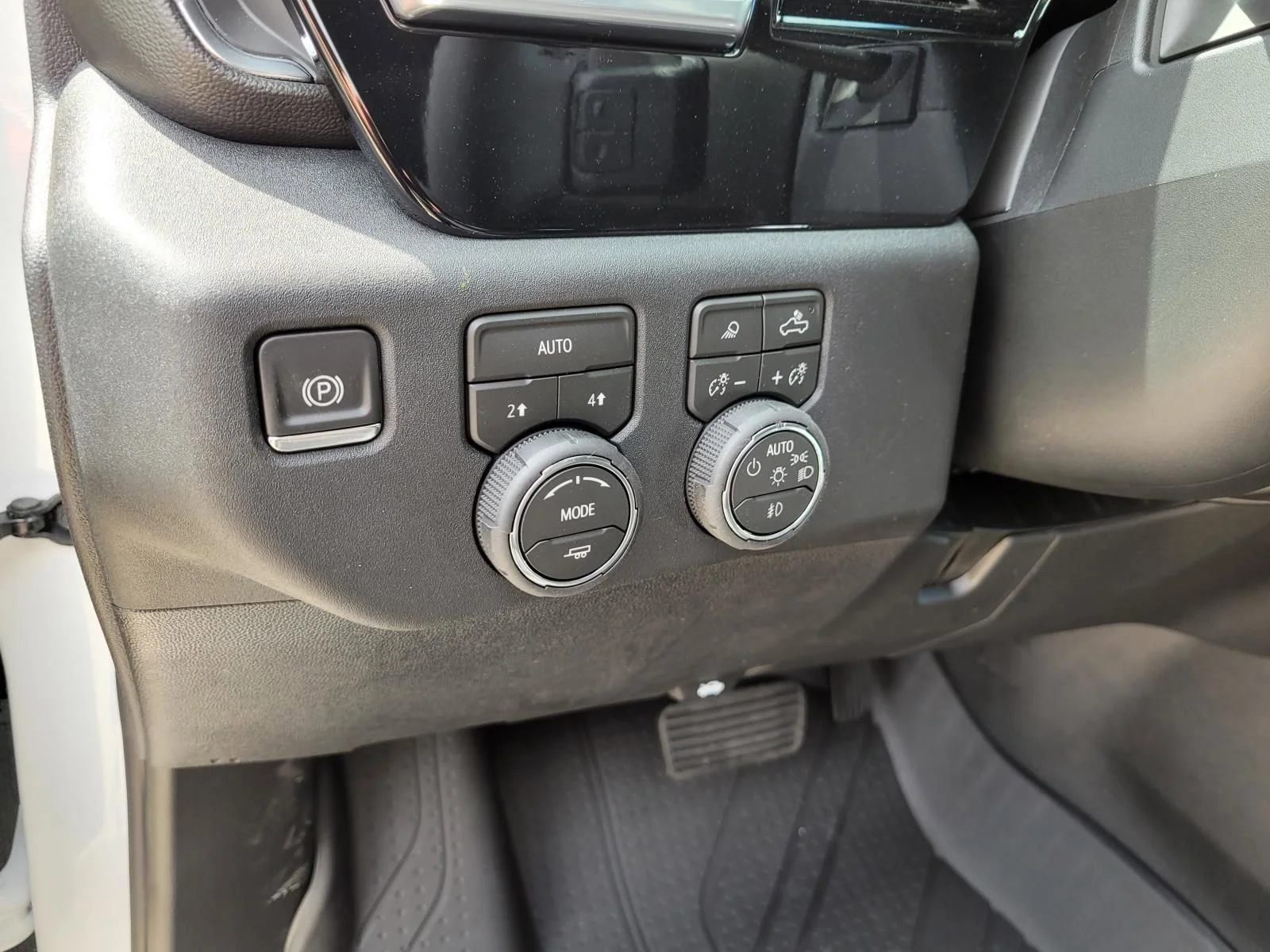 2026 Chevrolet Silverado 1500 RST - Photo 16