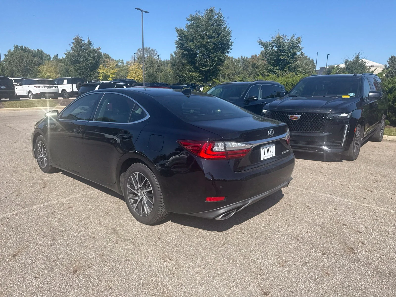 Used 2016 Black Lexus  image 7