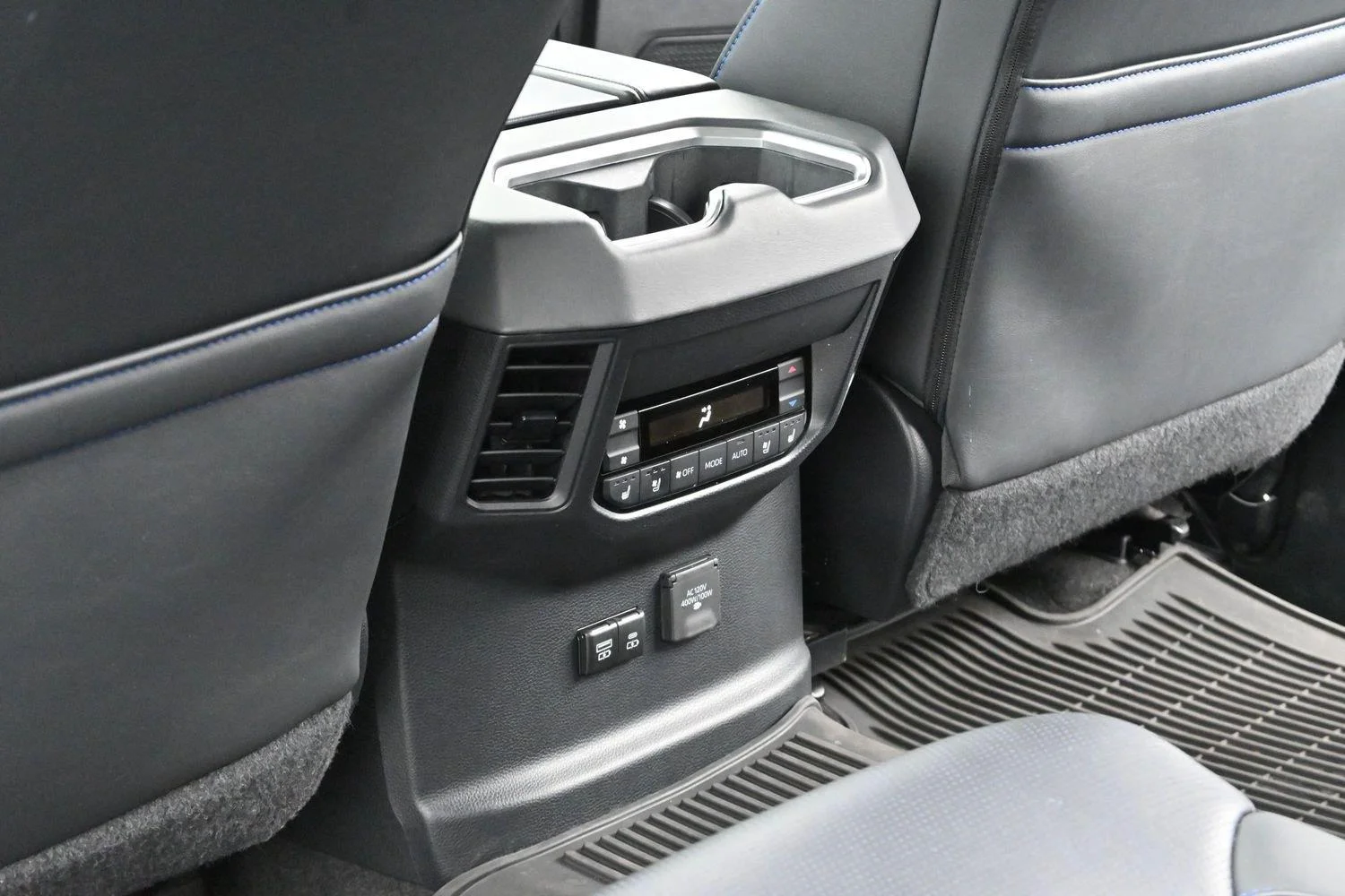 Used 2023 Magnetic Gray Metallic Toyota Platinum image 38