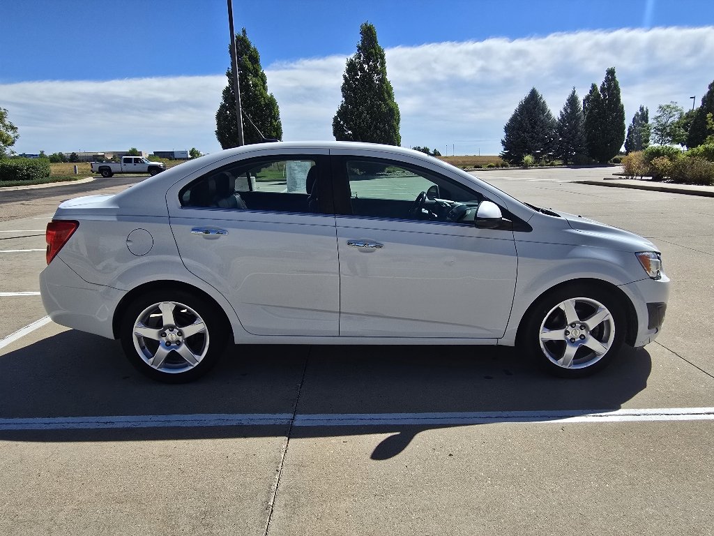 Used 2012 Summit White Chevrolet LTZ image 6
