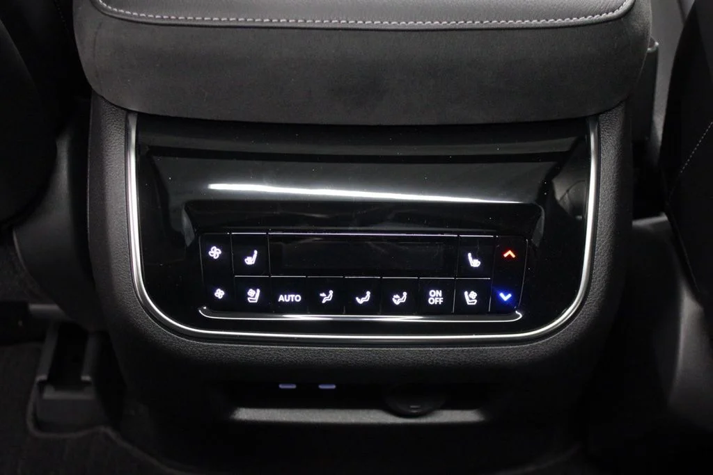 New 2025 Blue INFINITI LUXE image 39