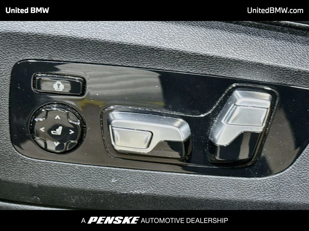 Used 2020 Dark Graphite BMW xDrive40i image 4