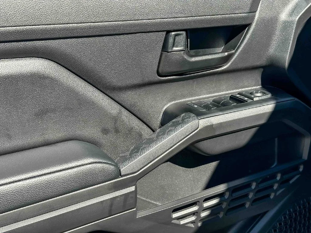 2026 Toyota Tacoma SR - Photo 38