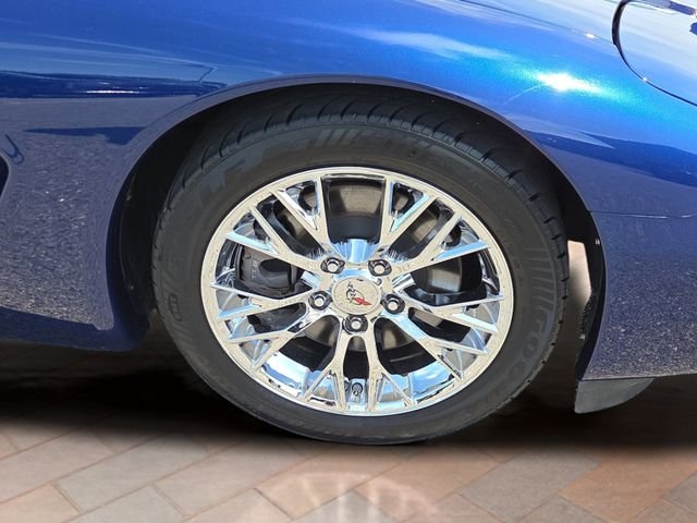 Used 2004 Lemans Blue Metallic Chevrolet Base image 16