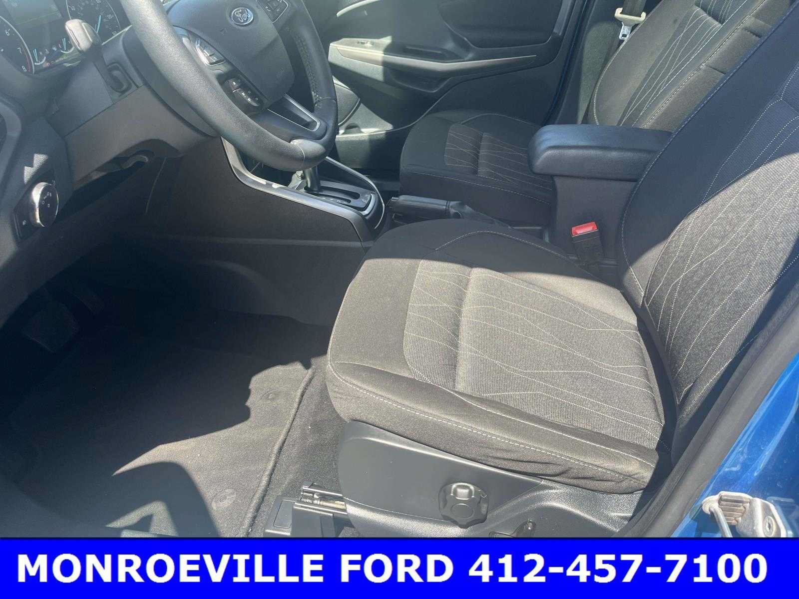 Used 2019 Blue Candy Metallic Tinted Clearcoat Ford SE image 20