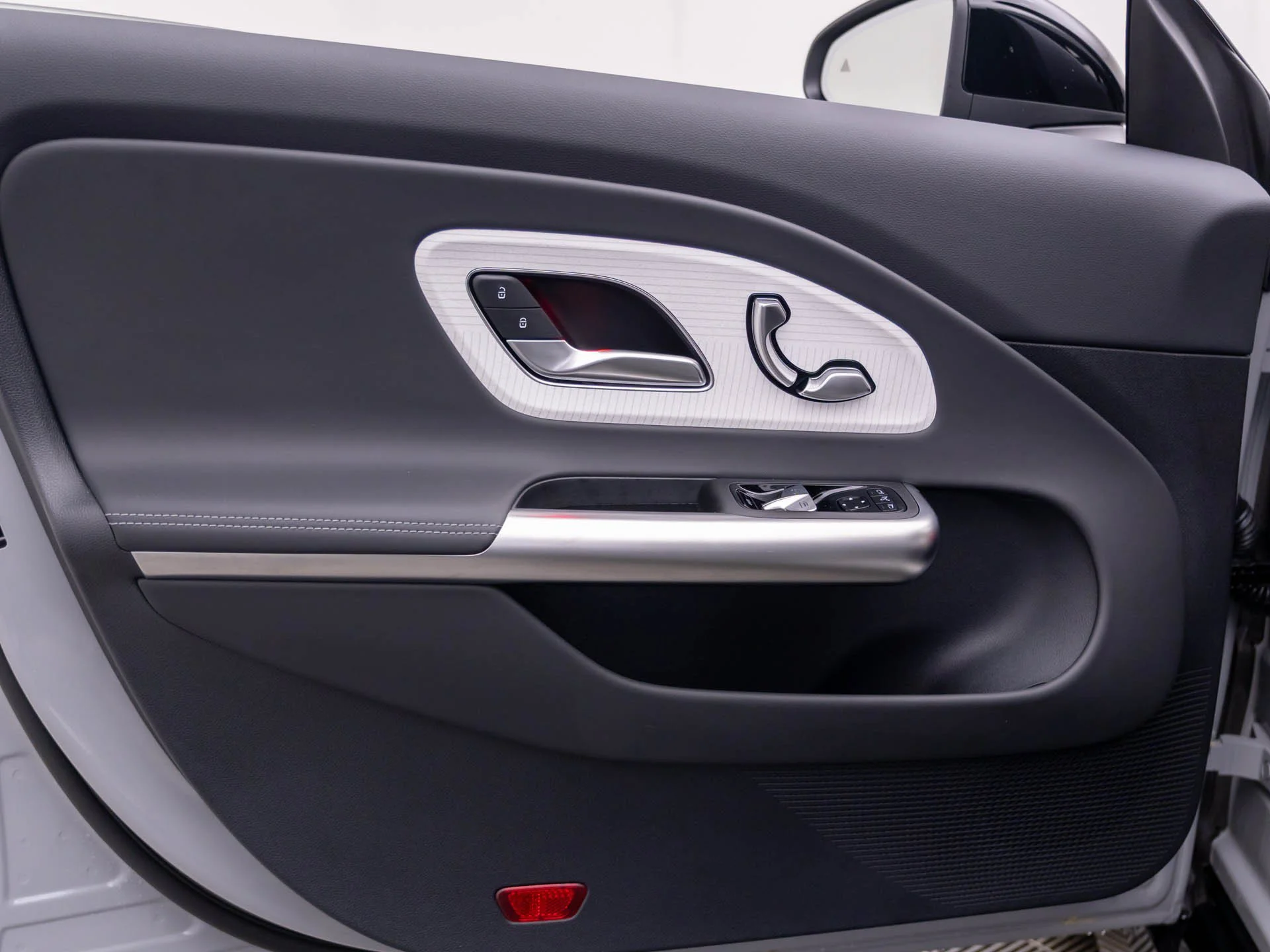 New 2027 Gray Mercedes-Benz CLA 220 image 14