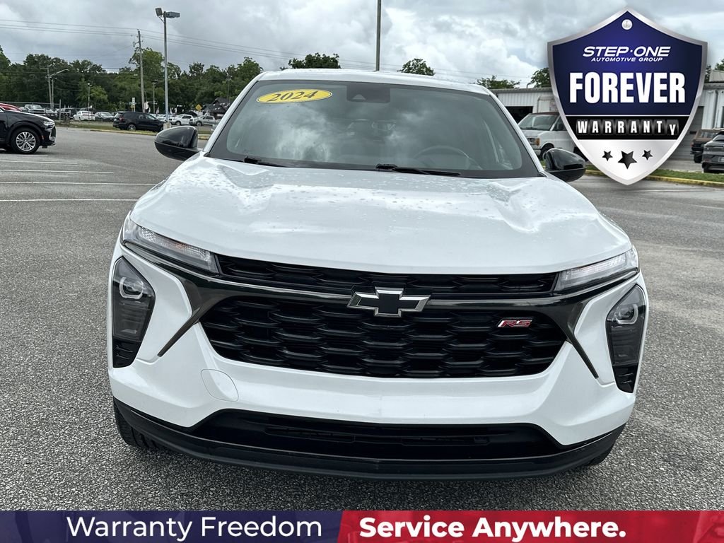 Used 2024 White Chevrolet 1RS image 10