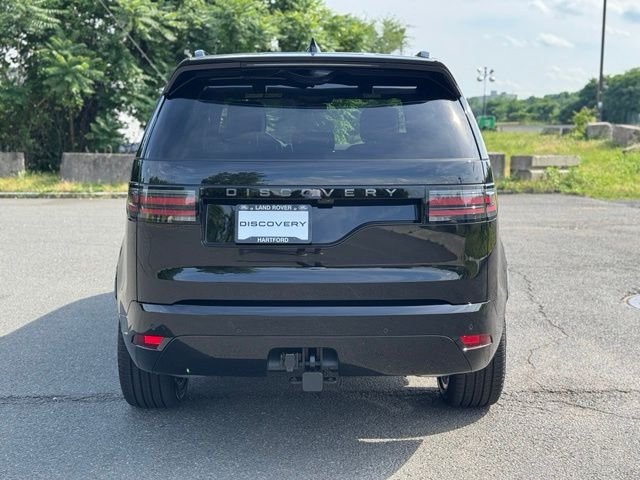 New 2026 Santorini Black Land Rover Dynamic SE image 4