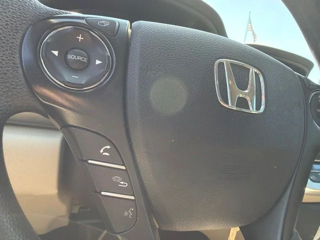 Used 2015 White Orchid Pearl Honda LX image 17