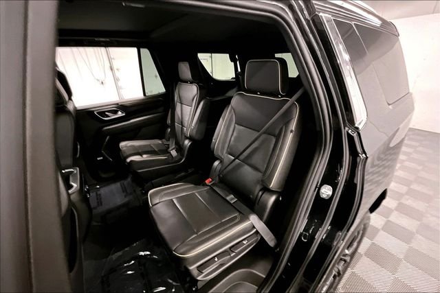 Used 2023 Black Chevrolet Premier image 25