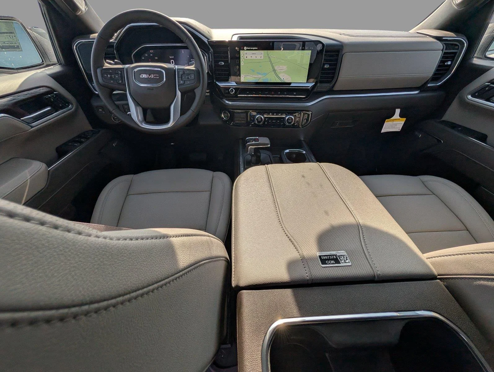 New 2026 Summit White GMC SLT image 31