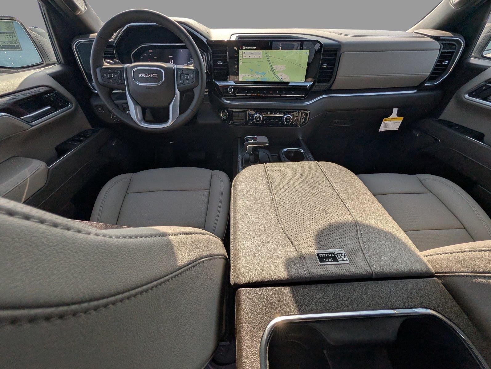 New 2026 Summit White GMC SLT image 31