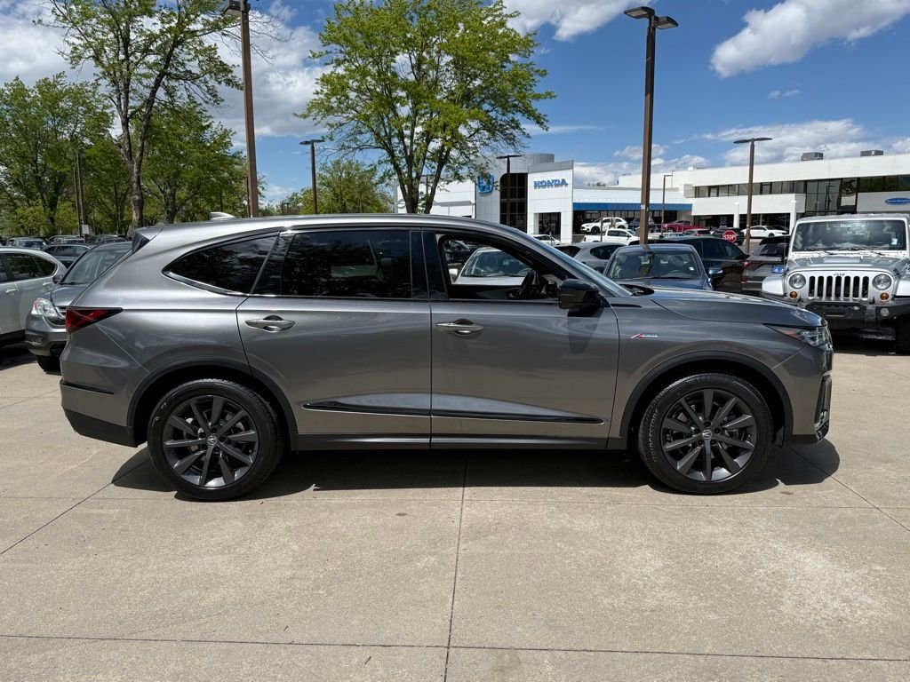 Used 2026 Majestic Black Pearl Acura A-Spec image 3