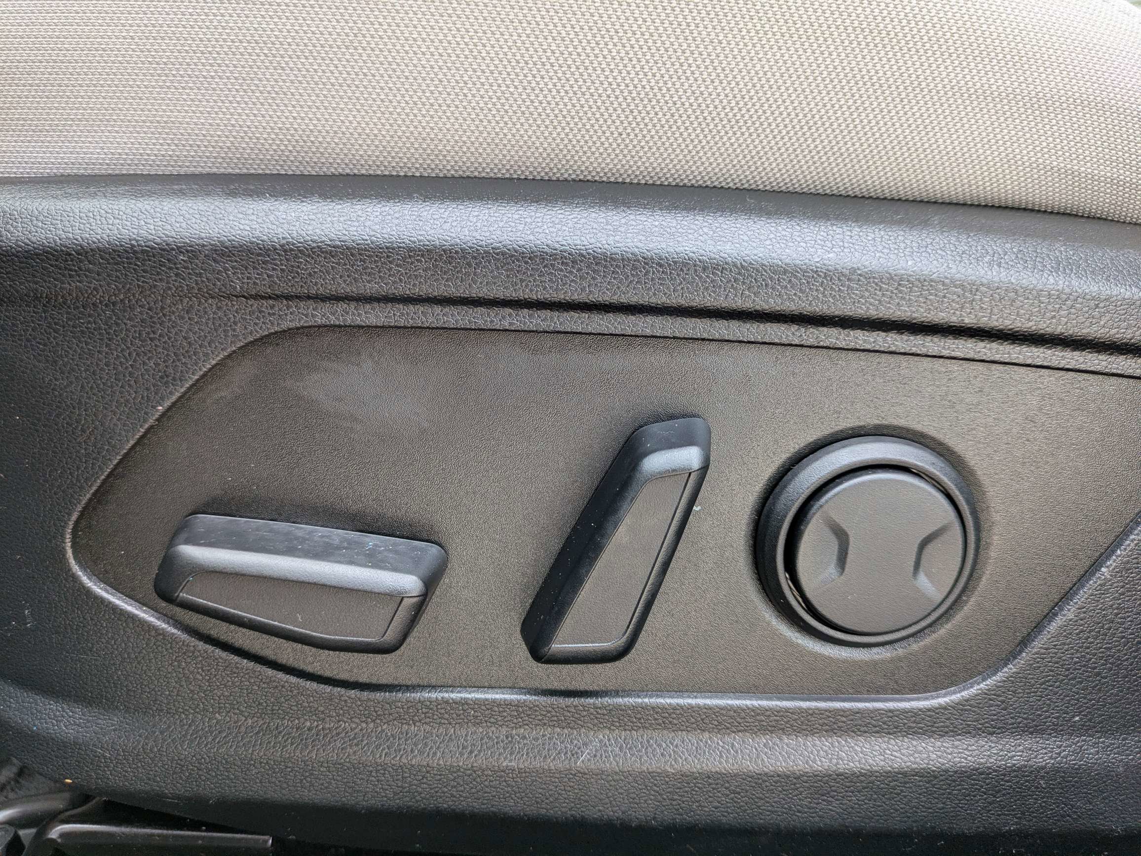 Used 2025 Atlantis Blue Hyundai SEL image 26