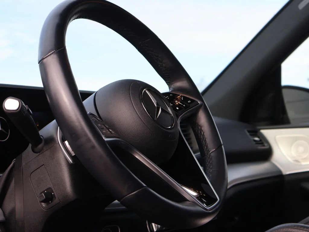 Used 2025 Black Mercedes-Benz GLE 350 image 26
