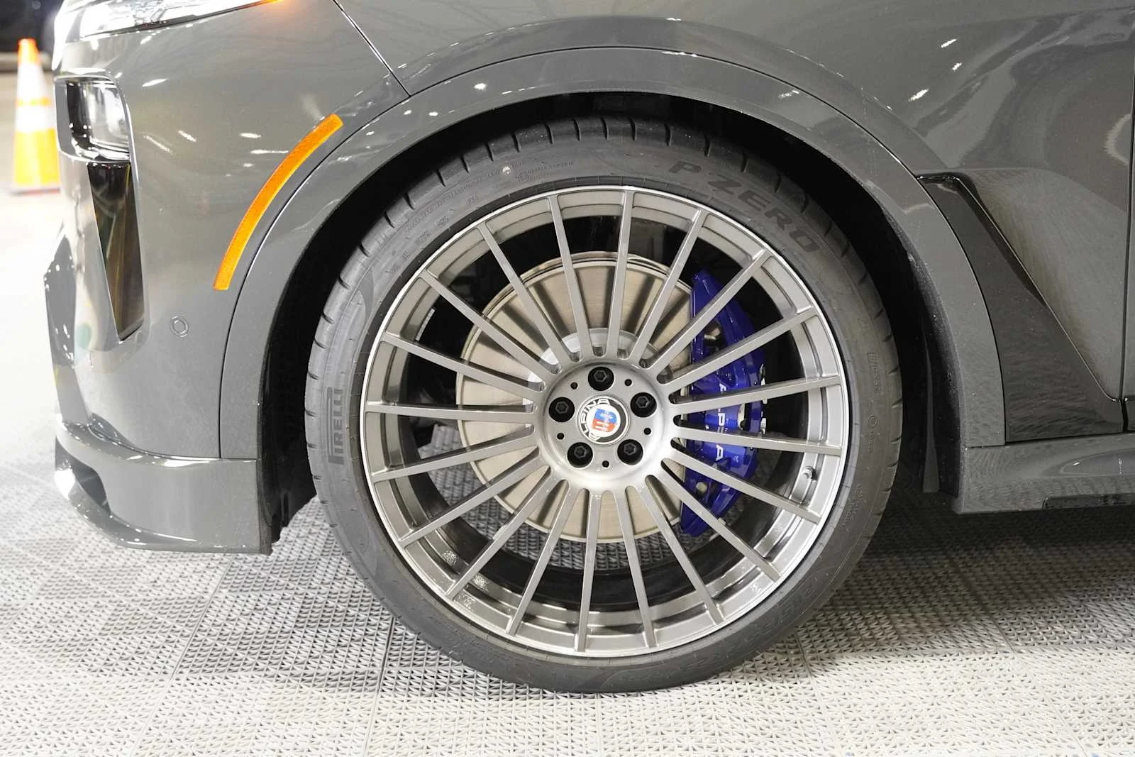 Used 2026 Dravit Grey Metallic BMW ALPINA XB7 image 7