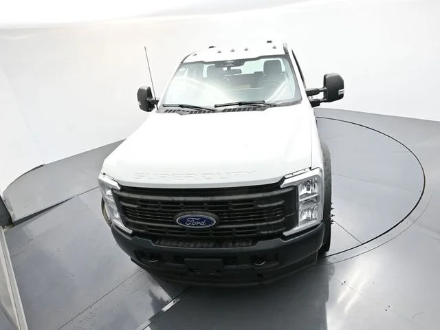 2024 Ford F-450 Super Duty Chassis Cab XL - Photo 20