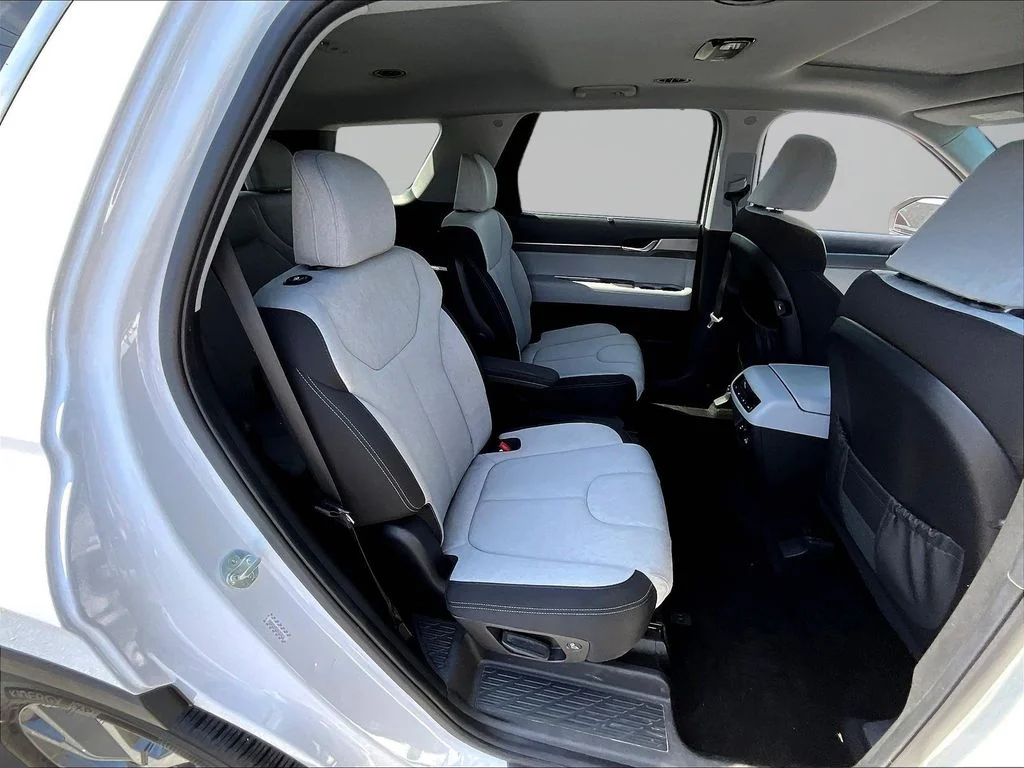 Certified Used 2022 White Hyundai SEL image 24