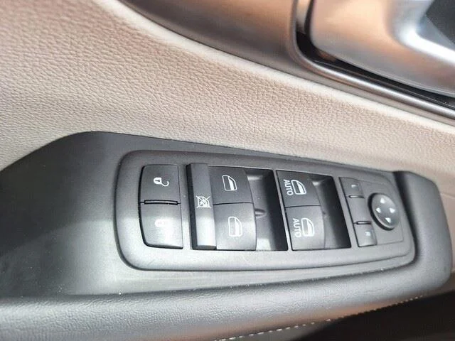 Used 2024 Bright White Clearcoat Chrysler Touring L image 20