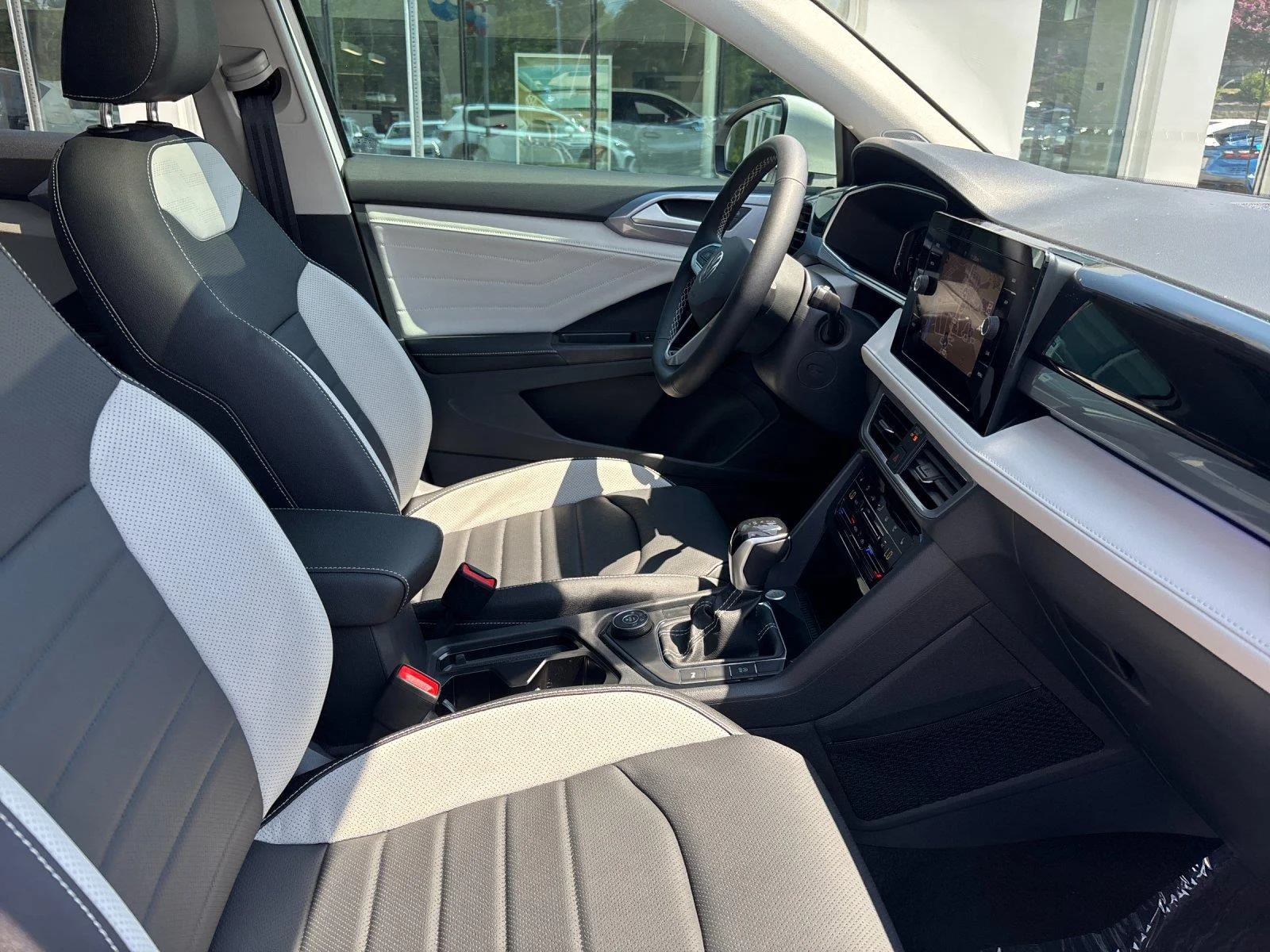 New 2026 Pure White Volkswagen SEL image 40