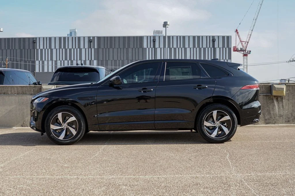 2026 Jaguar F-Pace R-Dynamic S - Photo 6