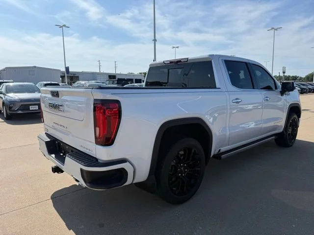 Used 2024 White Frost Tricoat GMC Denali image 3