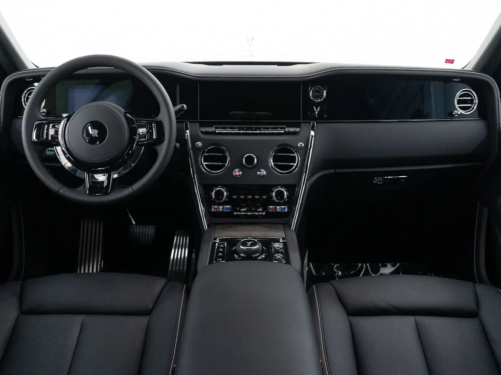 New 2027 Black Diamond Rolls-Royce  image 32