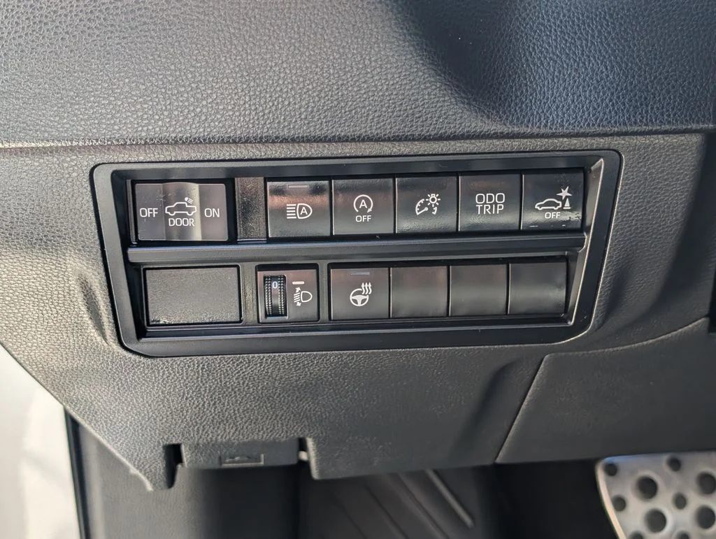 Used 2024 Silver Toyota SR5 image 21